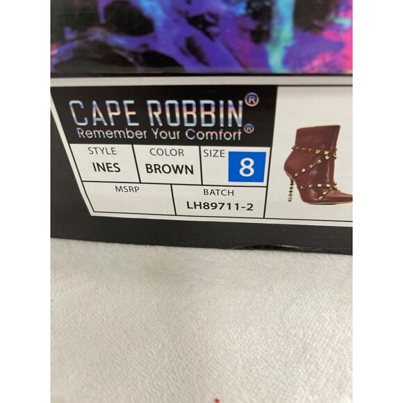 New Cape Robbin Ines Brown Studded Pointed Toe Ankle Boots Spiral Heels Size 8 - Picture 7 of 7